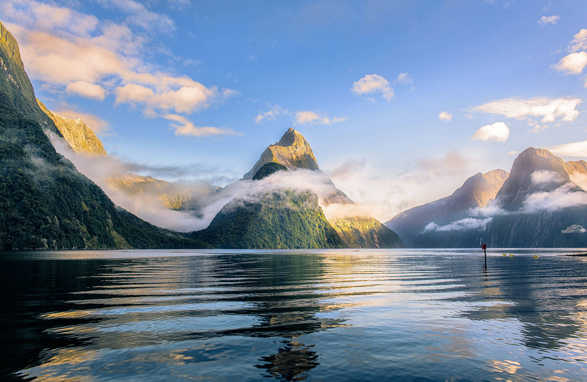 southern-island-new-zealand-milford-sound-cover