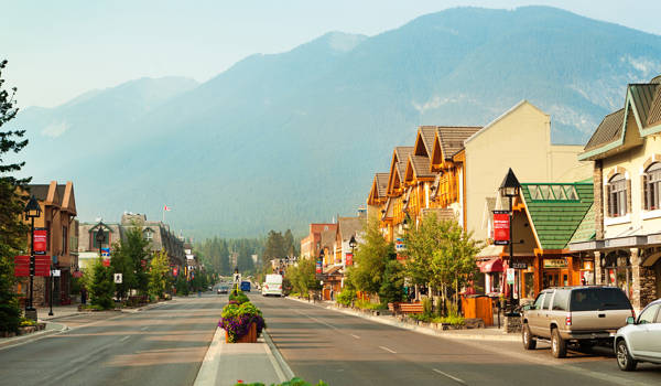 canada-banff-town-cover