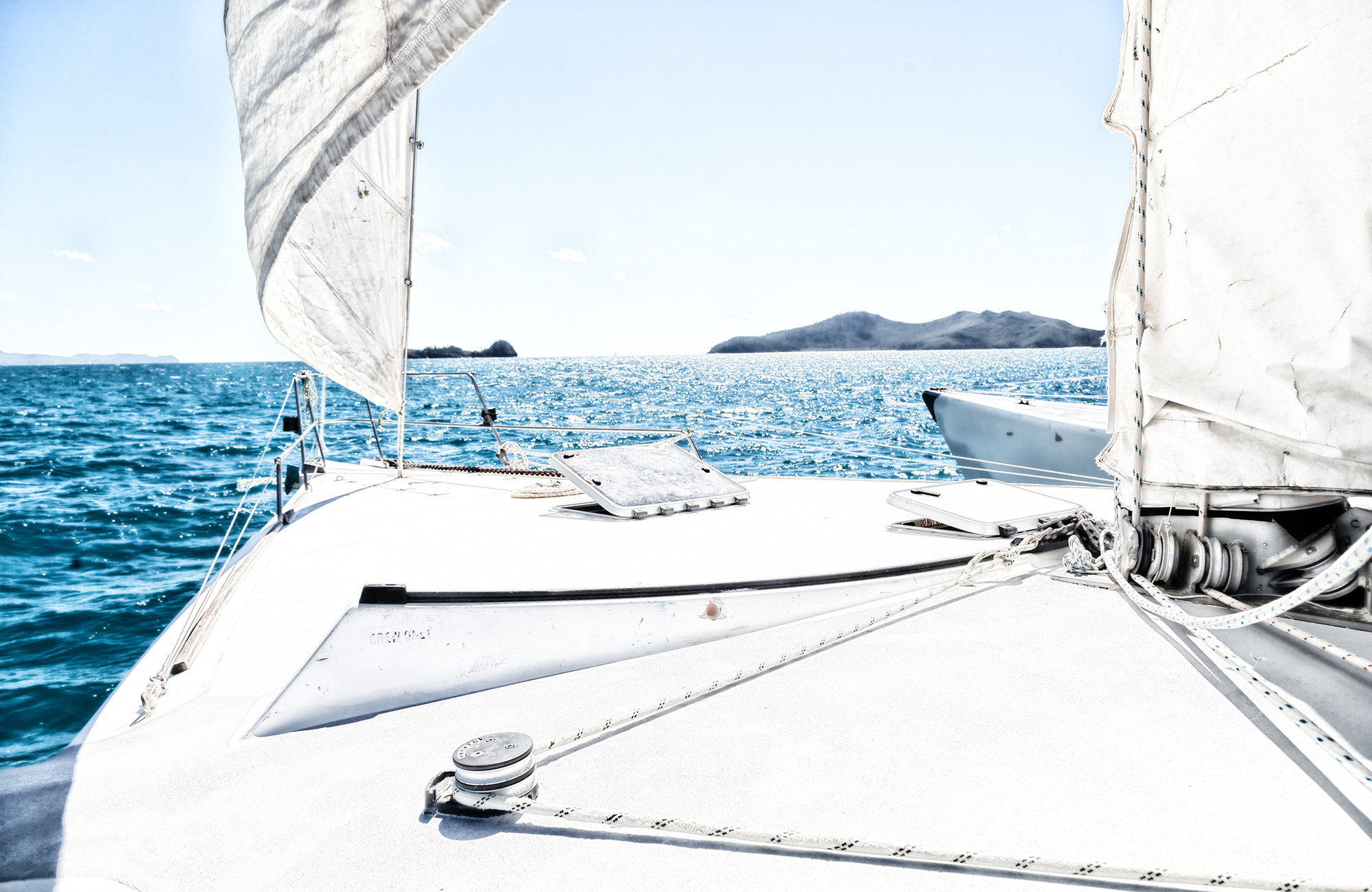 sailing-oceania-sail-boat-cover