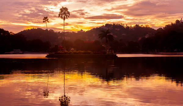 kandy-sri-lanka-lake-at-sunset-cover