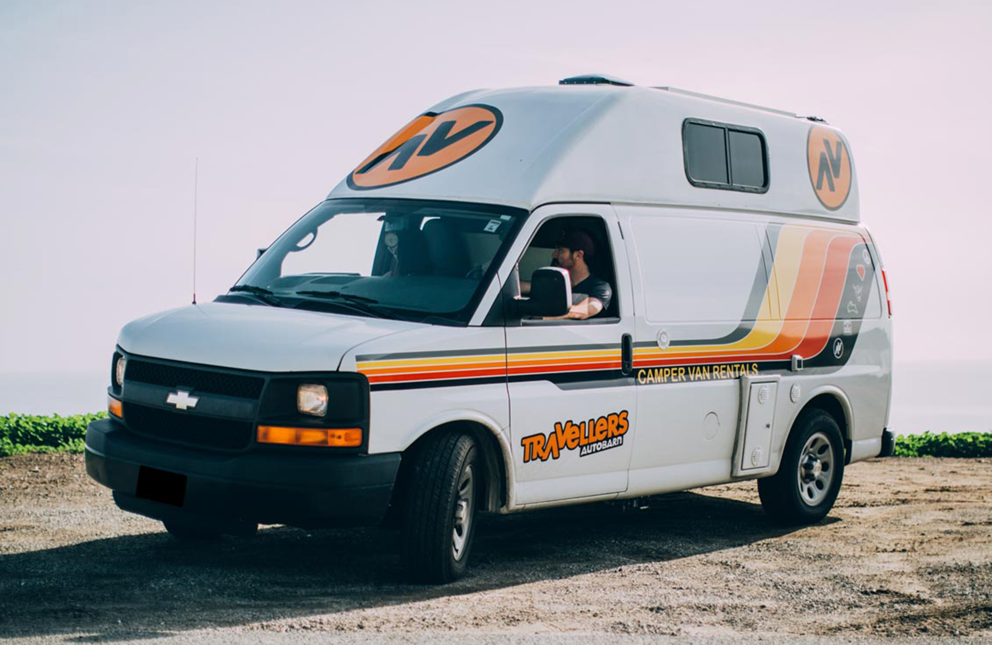 Kuga campervan van de zijkant | Camperhuur Amerika | KILROY