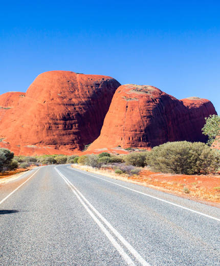 Uitzicht op de bergen in de Australische outback | Campers Australië | Camperhuur voor jouw camperreis door Australië | KILROY