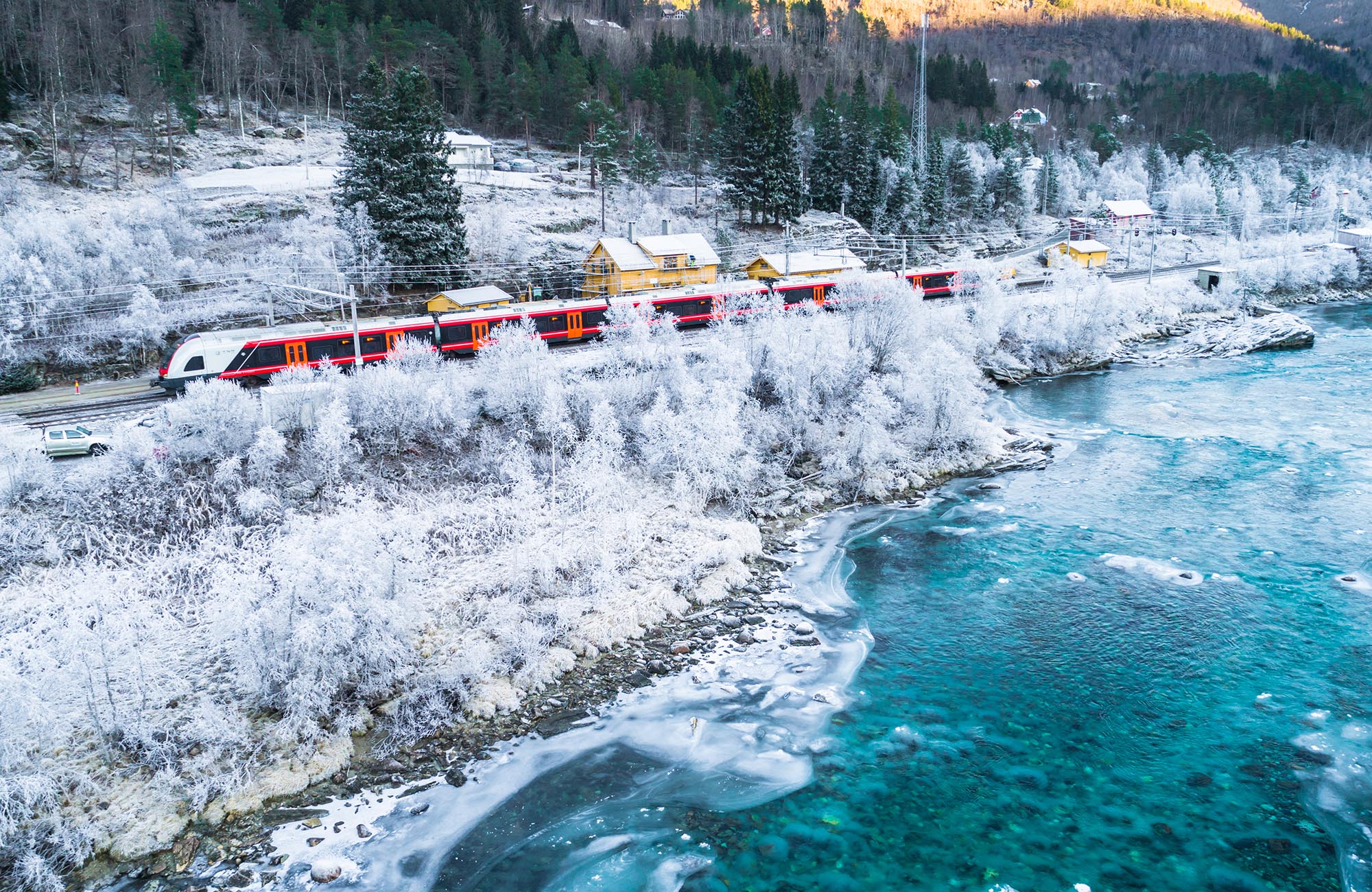 Train Norway Olso To Bergen Mountains