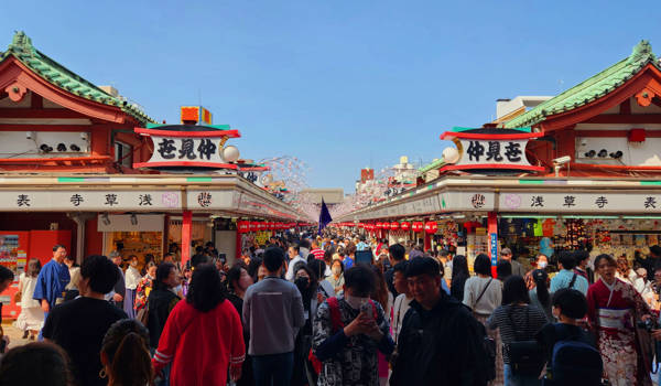Food Stalls And Market Near Senso Ji Temple In Tokyo
