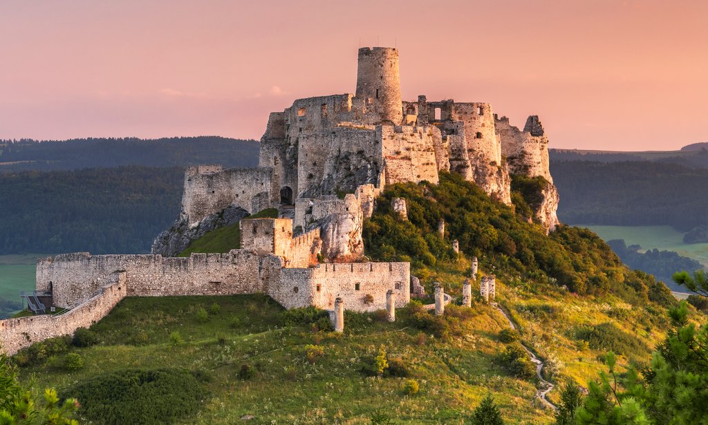 Interrail slovakije kosice spis castle | KILROY